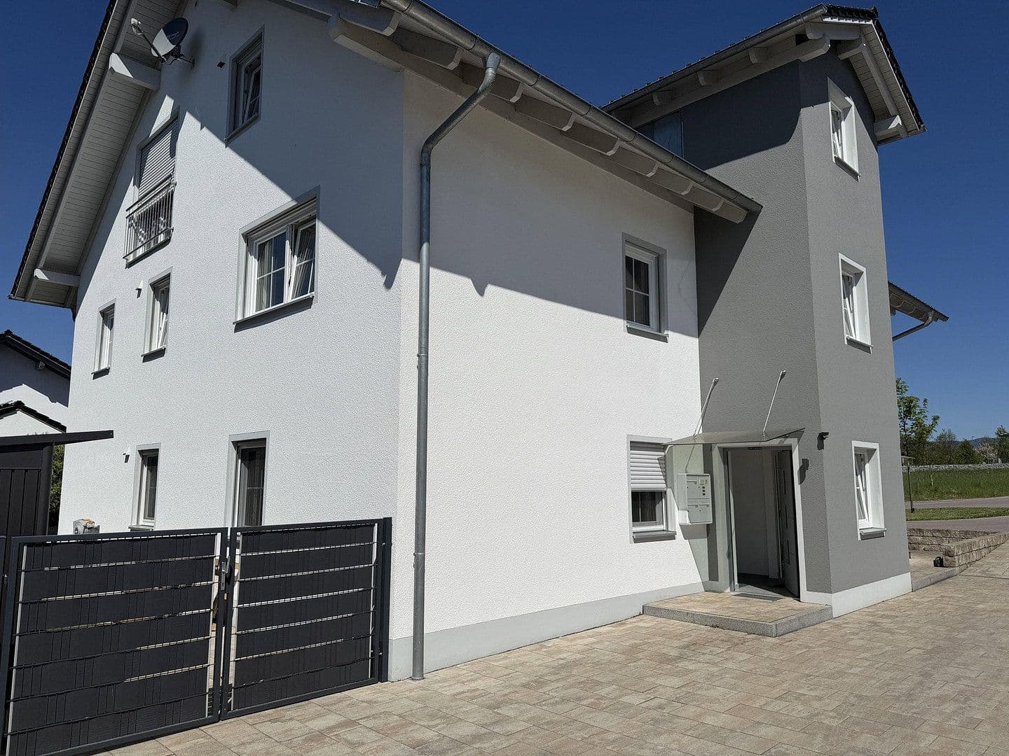 Prodej bytu 3+1 100 m², Hengersberg, Bavorsko Prodej bytu 3+1 100 m², Hengersberg, Bavorsko