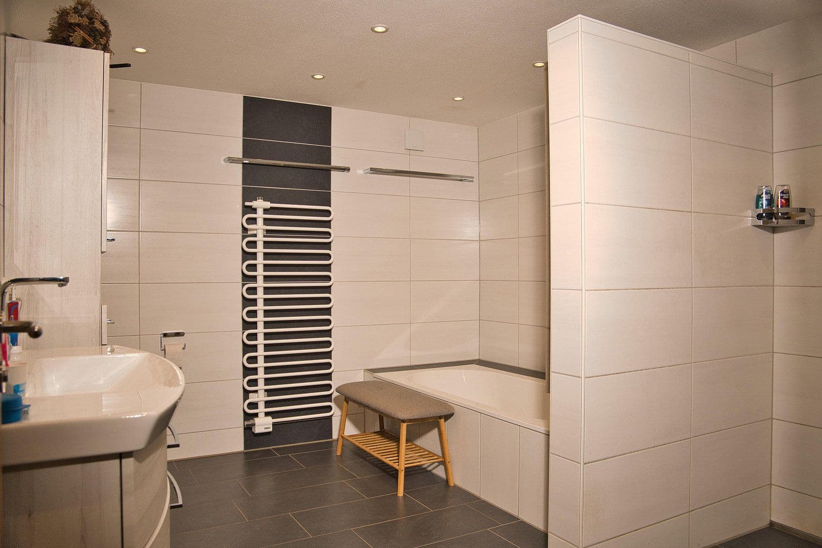 Prodej domu 223 m², pozemek 4.000 m², Wiggensbach, Bavorsko Prodej domu 223 m², pozemek 4.000 m², Wiggensbach, Bavorsko