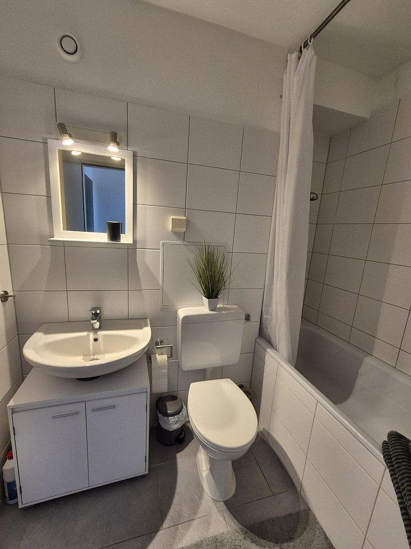 Pronájem bytu 1+kk 36 m², Münsterstr. 8, Mainz, Porýní-Falc Pronájem bytu 1+kk 36 m², Münsterstr. 8, Mainz, Porýní-Falc