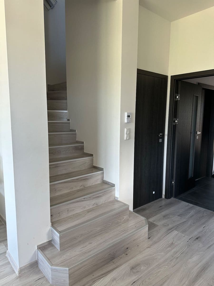 Prodej domu 116 m², pozemek 294 m², Pětihosty, Středočeský kraj Prodej domu 116 m², pozemek 294 m², Pětihosty, Středočeský kraj