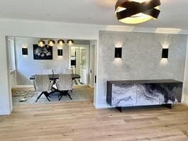 Prodej domu 220 m², pozemek 2.070 m², Mutzer Strasse, Bergisch Gladbach, Severní Porýní-Vestfálsko Prodej domu 220 m², pozemek 2.070 m², Mutzer Strasse, Bergisch Gladbach, Severní Porýní-Vestfálsko