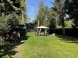 Prodej domu 220 m², pozemek 2.070 m², Mutzer Strasse, Bergisch Gladbach, Severní Porýní-Vestfálsko Prodej domu 220 m², pozemek 2.070 m², Mutzer Strasse, Bergisch Gladbach, Severní Porýní-Vestfálsko