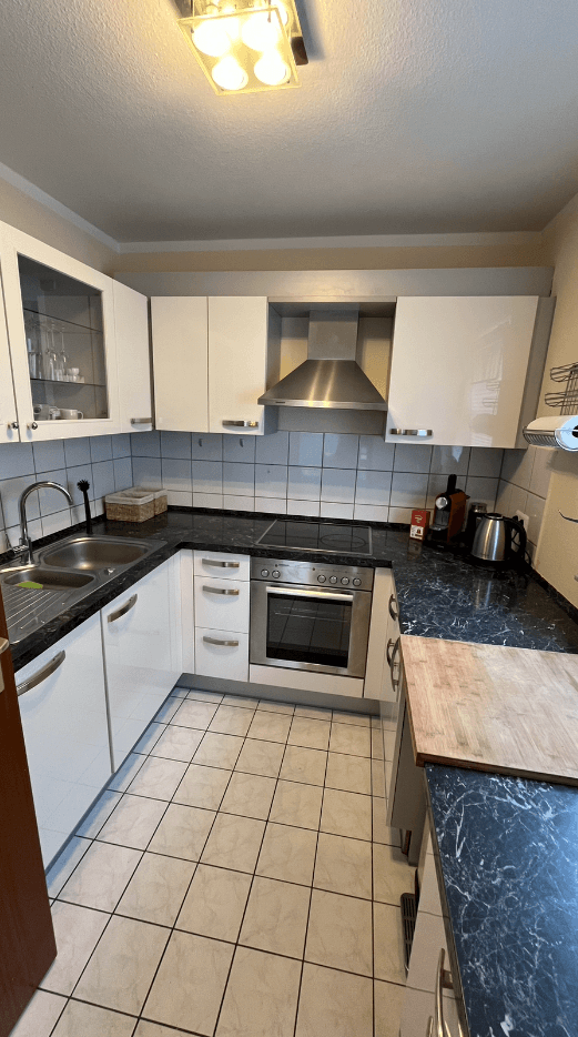 Pronájem bytu 3+1 54 m², Im Lerchenrain 6, Stuttgart, Bádensko-Württembersko Pronájem bytu 3+1 54 m², Im Lerchenrain 6, Stuttgart, Bádensko-Württembersko