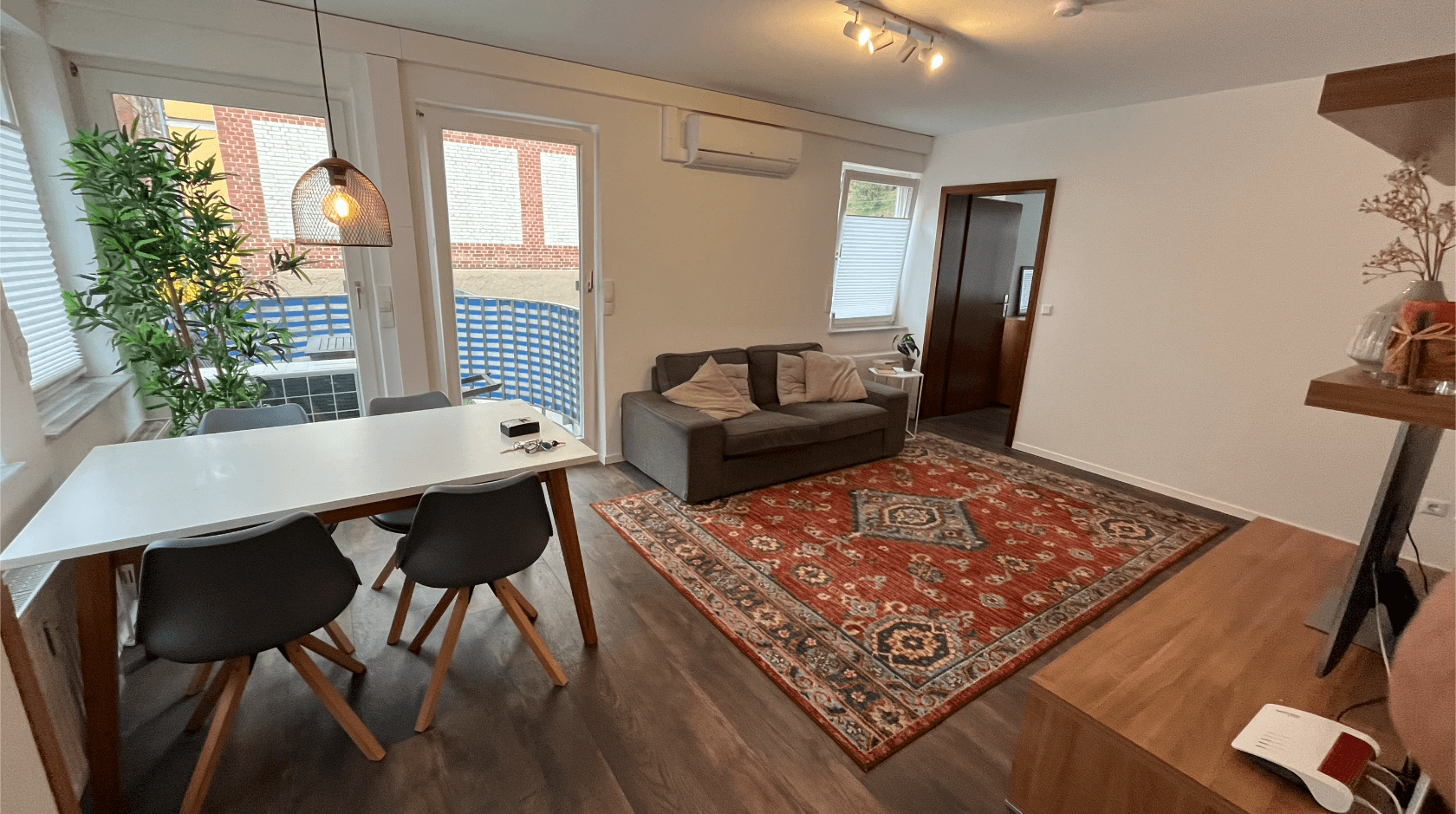 Pronájem bytu 3+1 54 m², Im Lerchenrain 6, Stuttgart, Bádensko-Württembersko Pronájem bytu 3+1 54 m², Im Lerchenrain 6, Stuttgart, Bádensko-Württembersko