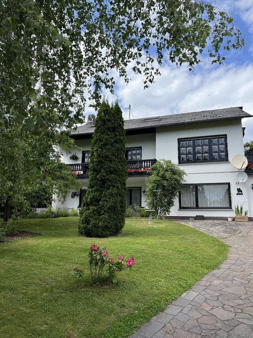 Prodej domu 215 m², pozemek 768 m², Mörsdorf, Porýní-Falc Prodej domu 215 m², pozemek 768 m², Mörsdorf, Porýní-Falc