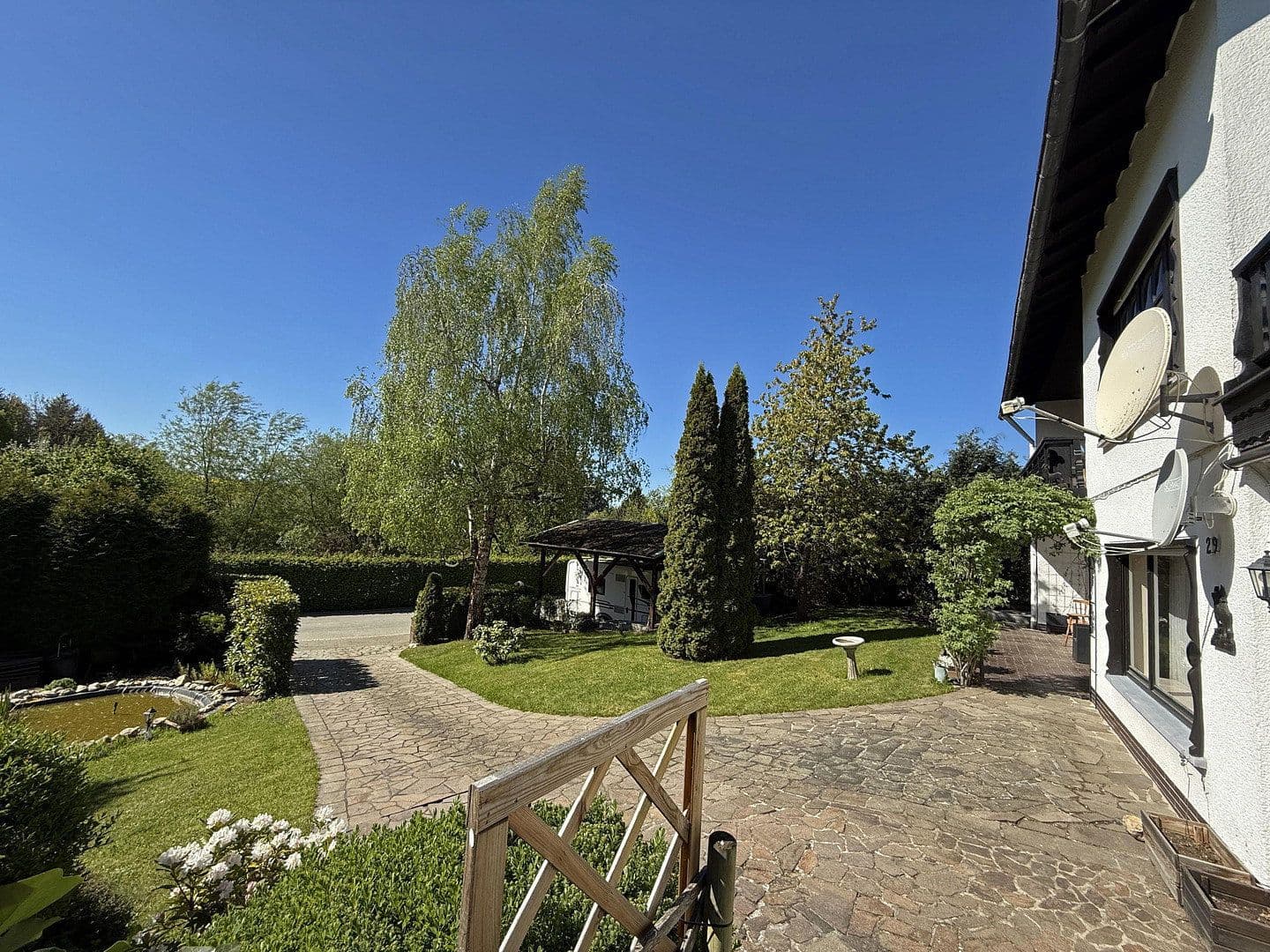 Prodej domu 215 m², pozemek 768 m², Mörsdorf, Porýní-Falc Prodej domu 215 m², pozemek 768 m², Mörsdorf, Porýní-Falc