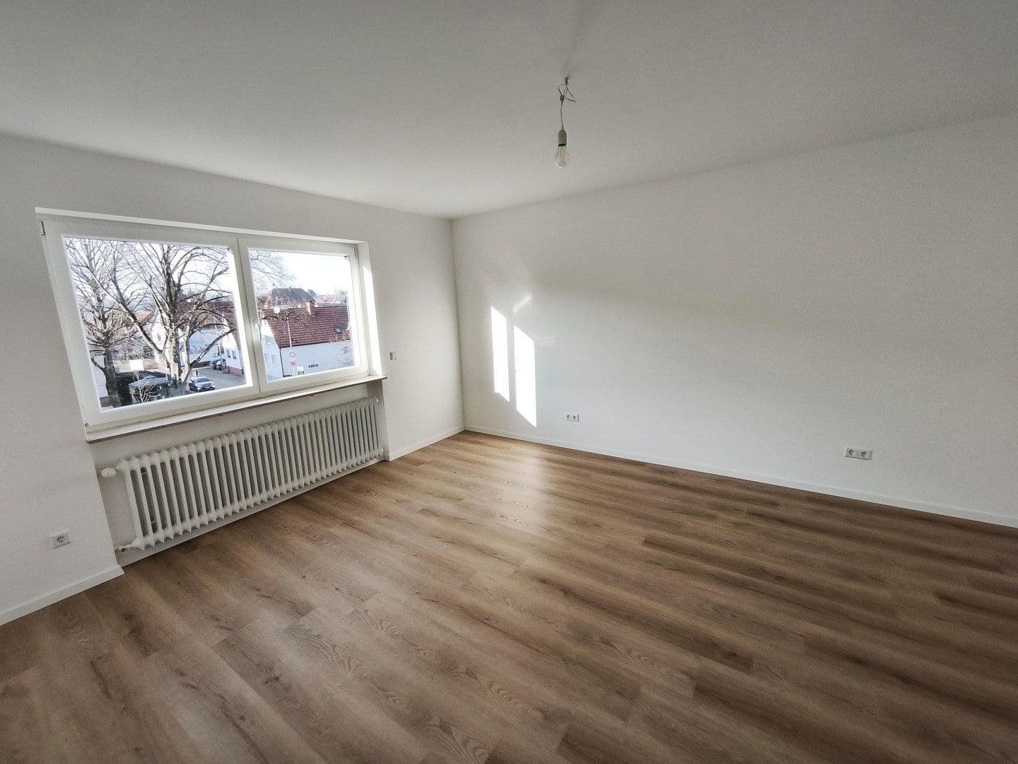 Pronájem bytu 5+1 112 m², Karlsruhe, Bádensko-Württembersko Pronájem bytu 5+1 112 m², Karlsruhe, Bádensko-Württembersko