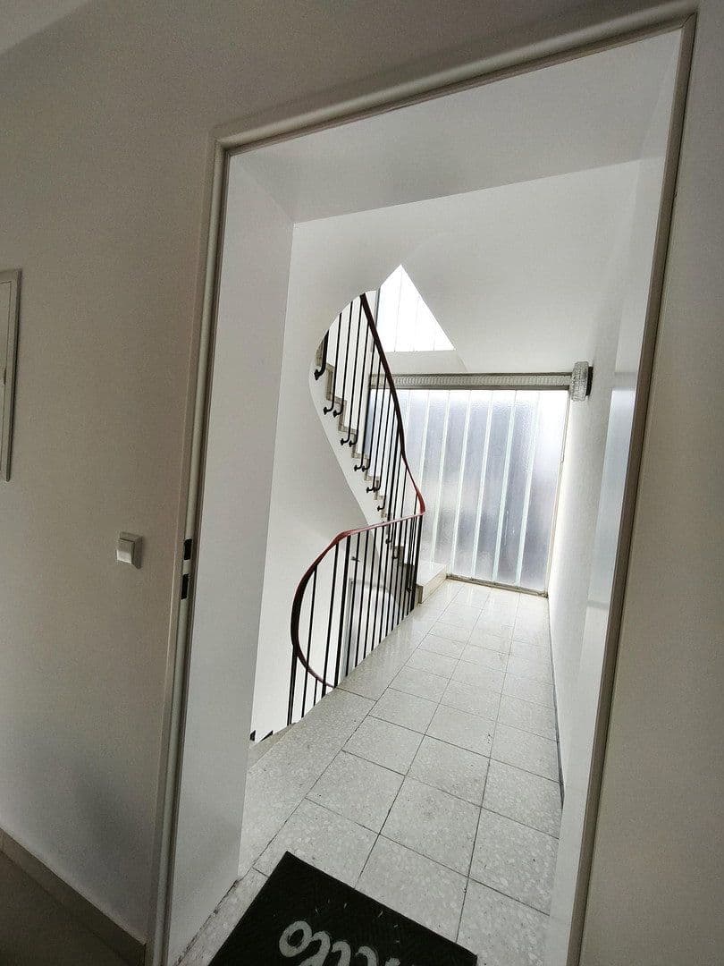 Pronájem bytu 5+1 112 m², Karlsruhe, Bádensko-Württembersko Pronájem bytu 5+1 112 m², Karlsruhe, Bádensko-Württembersko