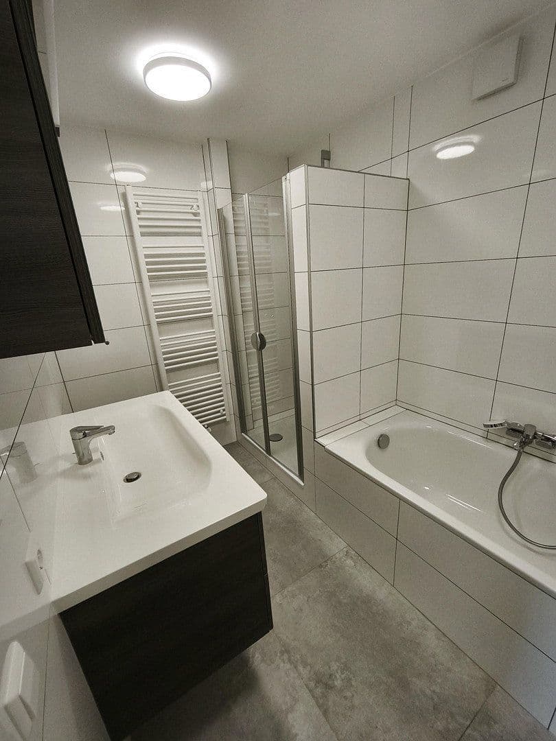 Pronájem bytu 5+1 112 m², Karlsruhe, Bádensko-Württembersko Pronájem bytu 5+1 112 m², Karlsruhe, Bádensko-Württembersko