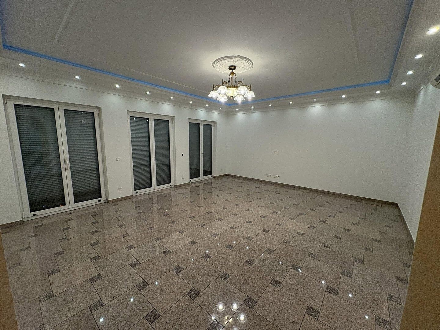 Prodej domu 116 m², pozemek 478 m², Rosengarten 27, Neuwied, Porýní-Falc Prodej domu 116 m², pozemek 478 m², Rosengarten 27, Neuwied, Porýní-Falc