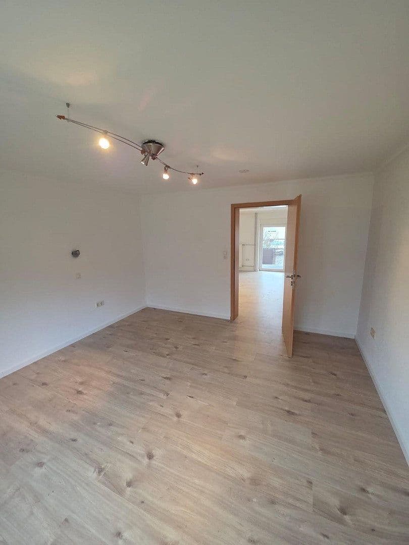 Pronájem bytu 2+1 59 m², Erlenweg 4, Mosbach, Bádensko-Württembersko Pronájem bytu 2+1 59 m², Erlenweg 4, Mosbach, Bádensko-Württembersko