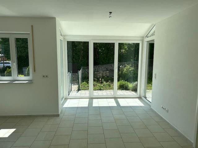 Prodej domu 150 m², pozemek 291 m², Brunnenstraße 2, Ottenhofen, Bavorsko Prodej domu 150 m², pozemek 291 m², Brunnenstraße 2, Ottenhofen, Bavorsko