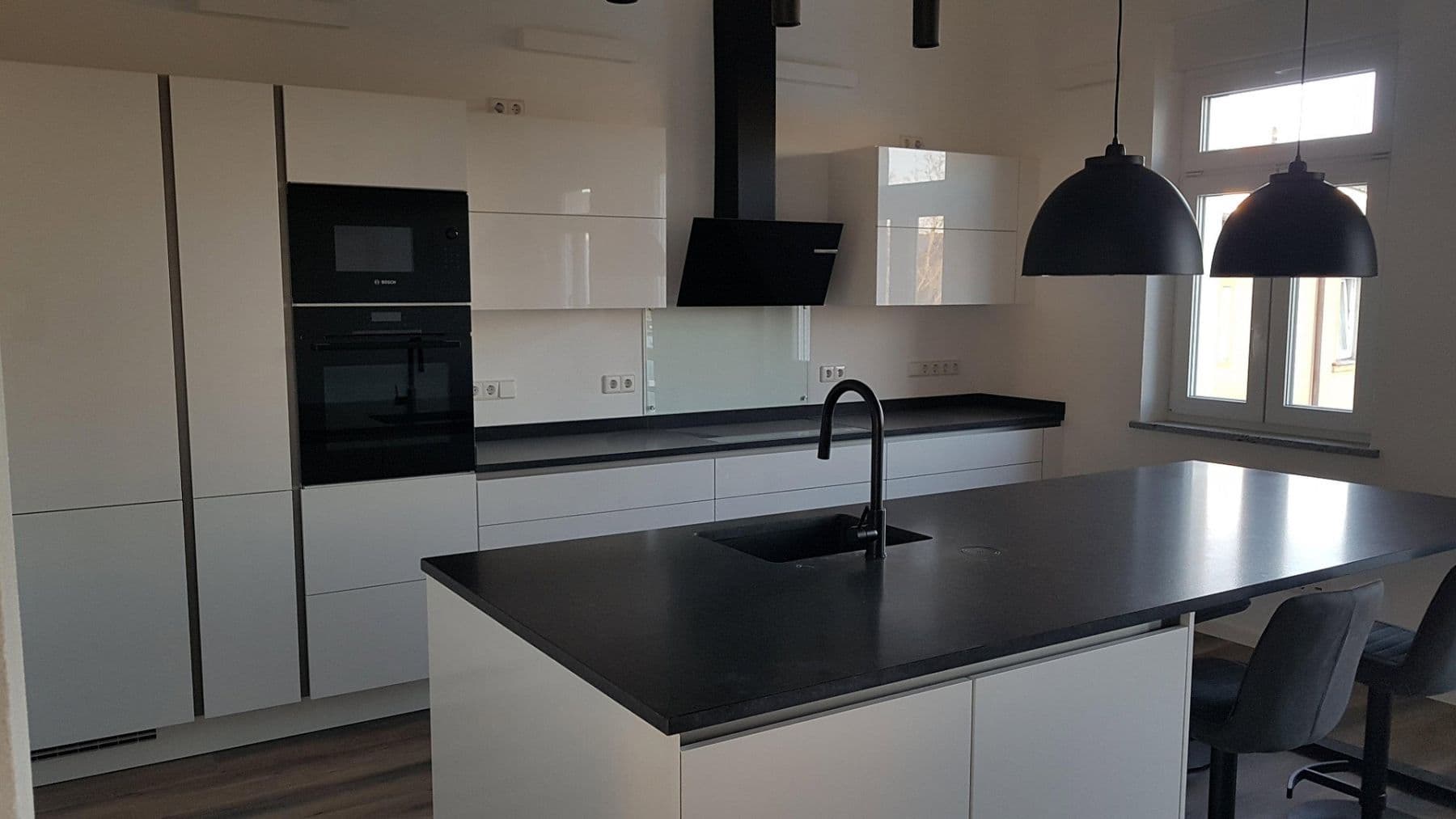 Pronájem bytu 4+1 100 m², Oelsnitzer Str. 19, Hof, Bavorsko Pronájem bytu 4+1 100 m², Oelsnitzer Str. 19, Hof, Bavorsko