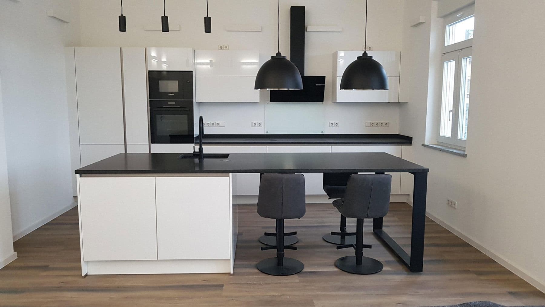 Pronájem bytu 4+1 100 m², Oelsnitzer Str. 19, Hof, Bavorsko Pronájem bytu 4+1 100 m², Oelsnitzer Str. 19, Hof, Bavorsko