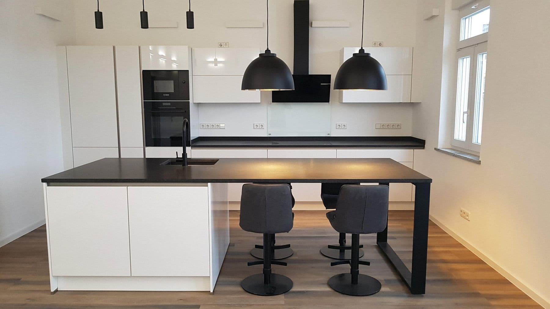 Pronájem bytu 4+1 100 m², Oelsnitzer Str. 19, Hof, Bavorsko Pronájem bytu 4+1 100 m², Oelsnitzer Str. 19, Hof, Bavorsko