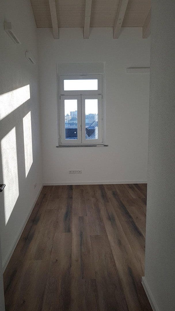 Pronájem bytu 4+1 100 m², Oelsnitzer Str. 19, Hof, Bavorsko Pronájem bytu 4+1 100 m², Oelsnitzer Str. 19, Hof, Bavorsko