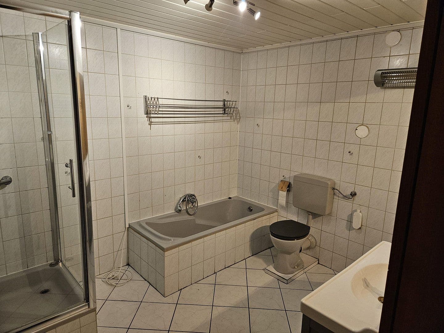 Pronájem bytu 3+1 97 m², Ingelheim am Rhein, Porýní-Falc Pronájem bytu 3+1 97 m², Ingelheim am Rhein, Porýní-Falc