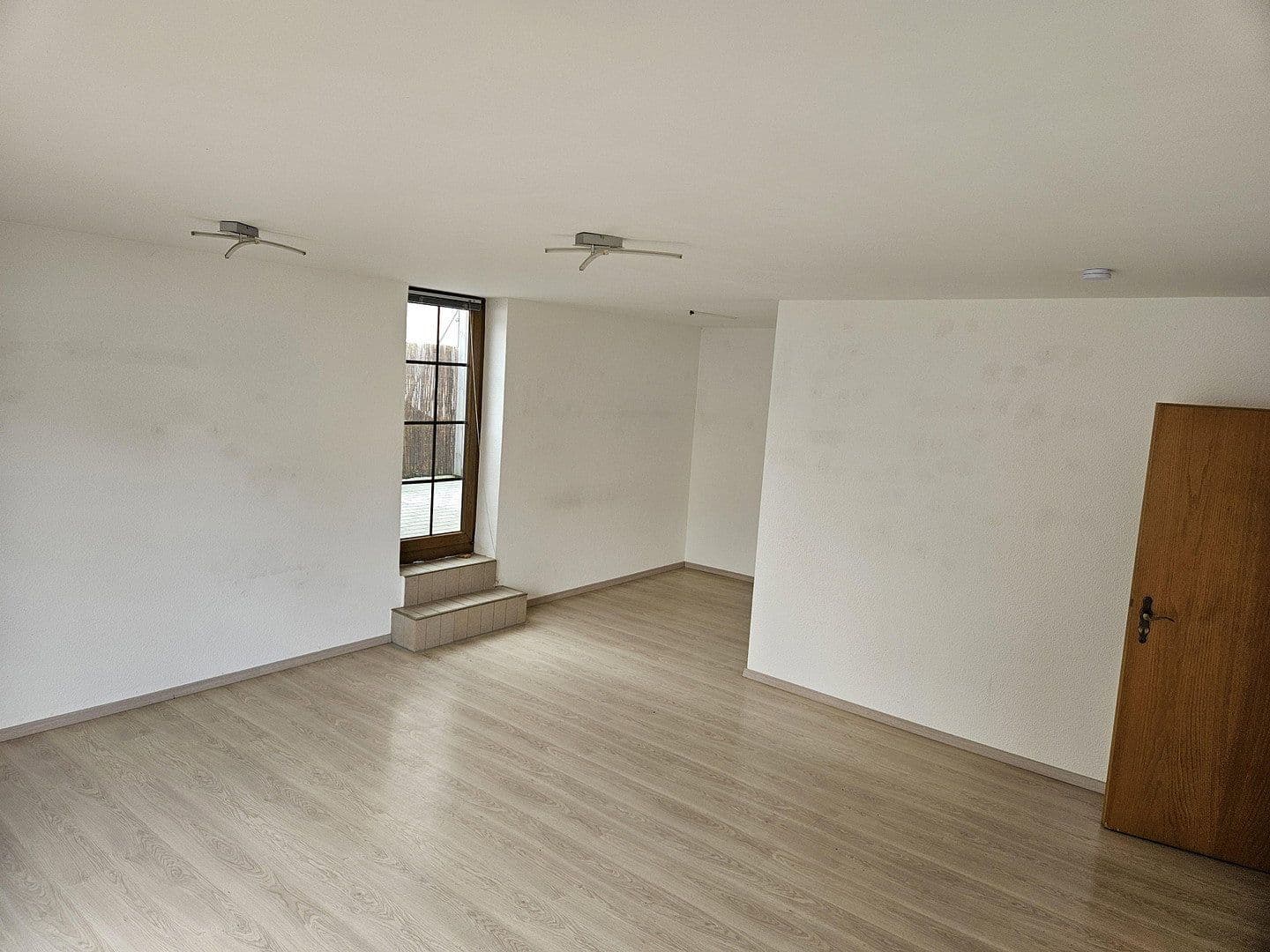 Pronájem bytu 3+1 97 m², Ingelheim am Rhein, Porýní-Falc Pronájem bytu 3+1 97 m², Ingelheim am Rhein, Porýní-Falc