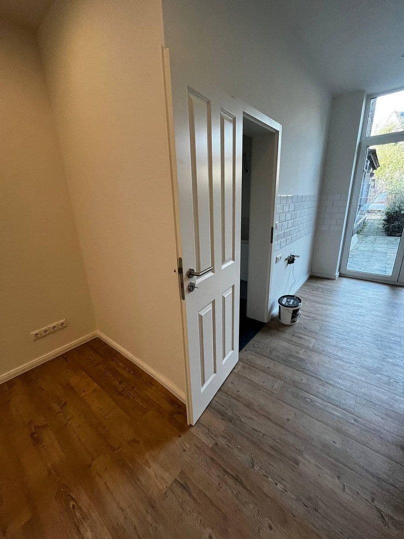 Pronájem kanceláře 50 m², Adalbartsteinweg 205, Cáchy, Severní Porýní-Vestfálsko Pronájem kanceláře 50 m², Adalbartsteinweg 205, Cáchy, Severní Porýní-Vestfálsko