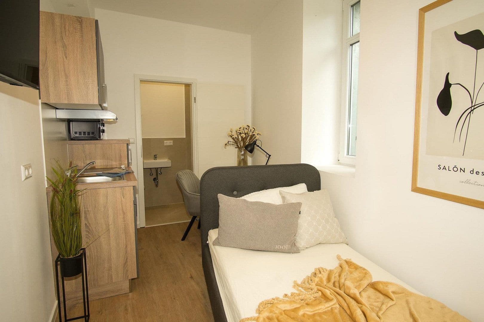 Pronájem bytu 1+1 15 m², Badener Str. 34, Karlsruhe, Bádensko-Württembersko Pronájem bytu 1+1 15 m², Badener Str. 34, Karlsruhe, Bádensko-Württembersko