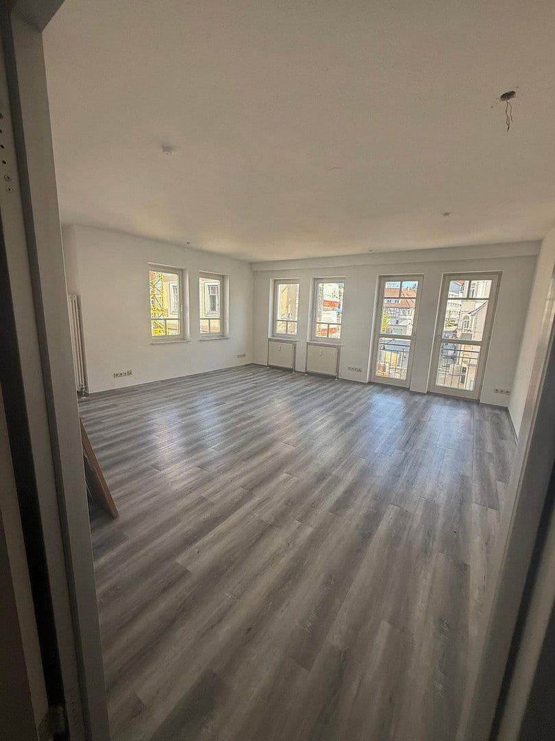 Pronájem bytu 3+1 90 m², Schwabstraße 6, Sigmaringen, Bádensko-Württembersko Pronájem bytu 3+1 90 m², Schwabstraße 6, Sigmaringen, Bádensko-Württembersko