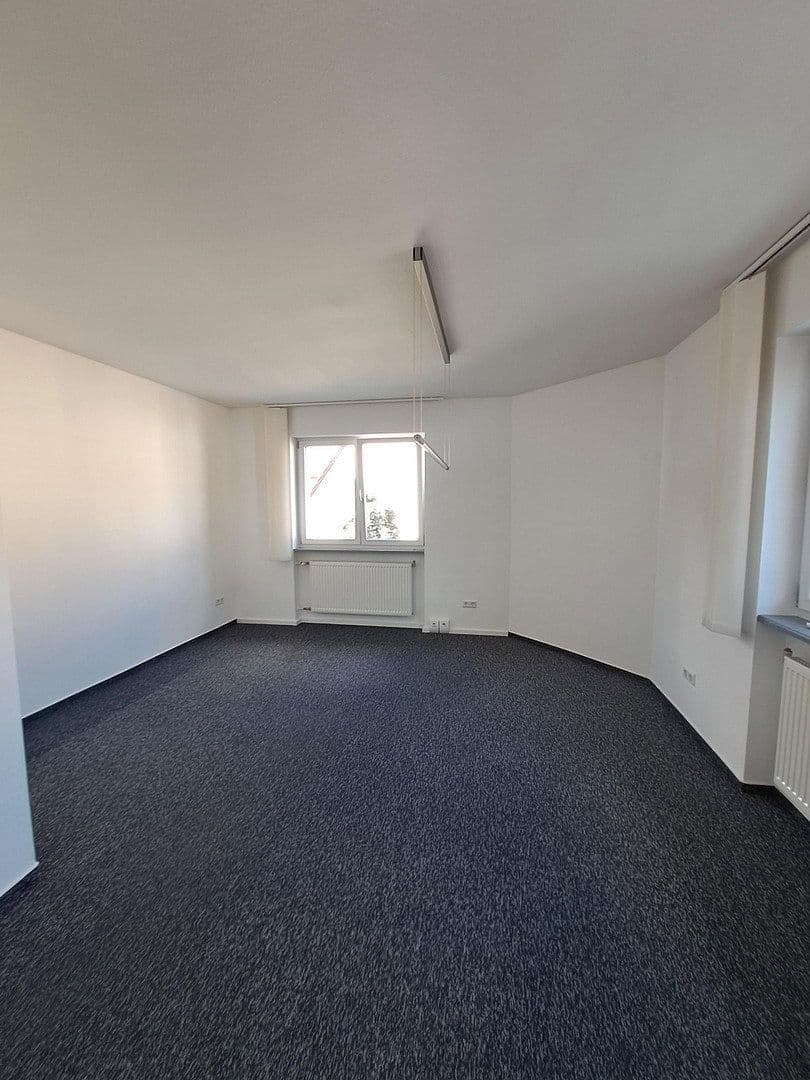 Pronájem kanceláře 120 m², Friedrichstraße 30, Schwetzingen, Bádensko-Württembersko Pronájem kanceláře 120 m², Friedrichstraße 30, Schwetzingen, Bádensko-Württembersko