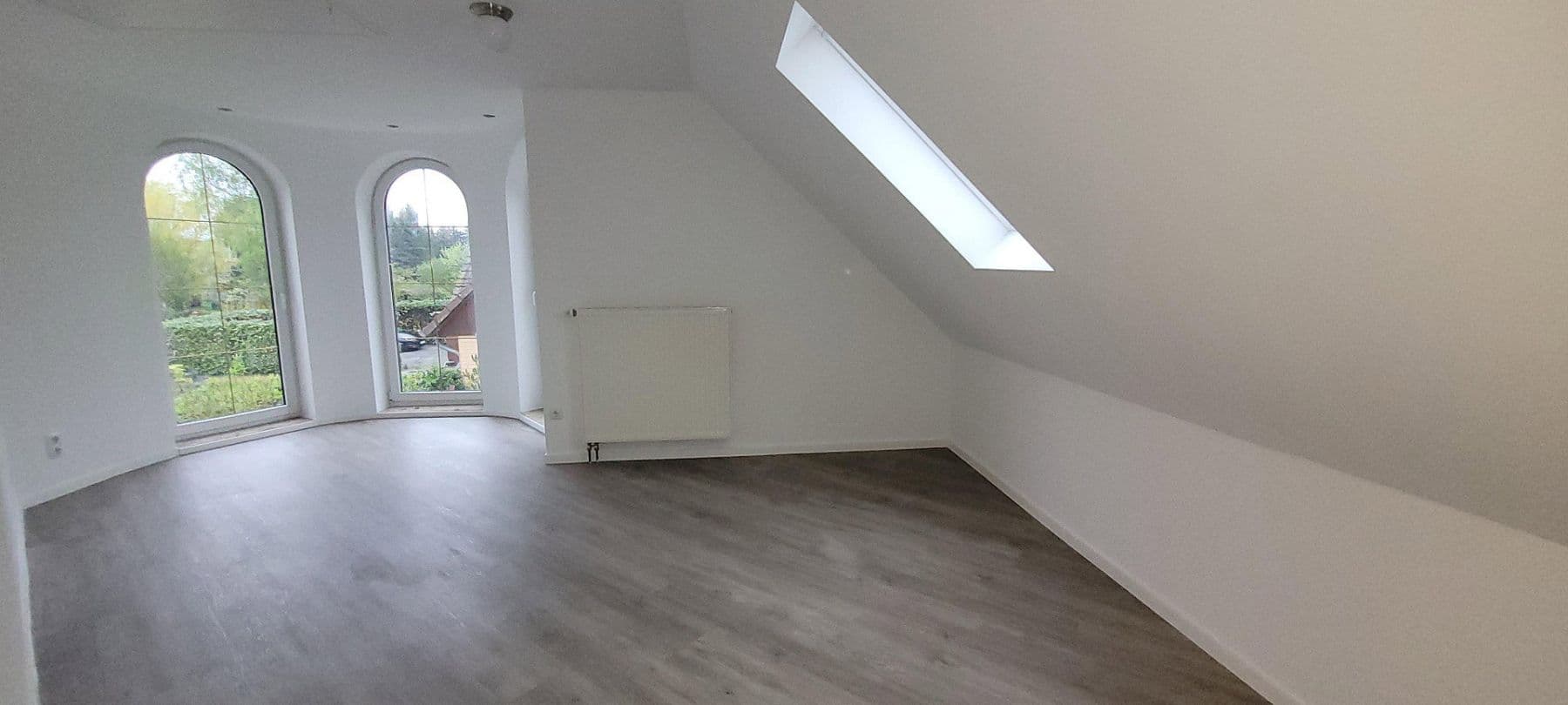 Prodej domu 250 m², pozemek 2.284 m², Schwerin, Mecklenburg-Vorpommern Prodej domu 250 m², pozemek 2.284 m², Schwerin, Mecklenburg-Vorpommern