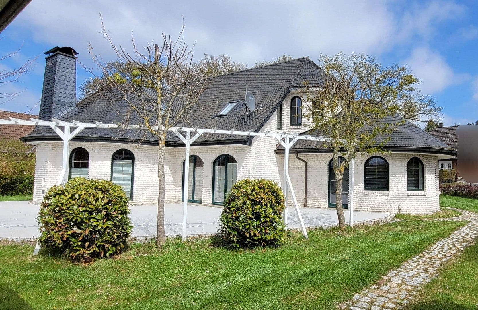 Prodej domu 250 m², pozemek 2.284 m², Schwerin, Mecklenburg-Vorpommern Prodej domu 250 m², pozemek 2.284 m², Schwerin, Mecklenburg-Vorpommern