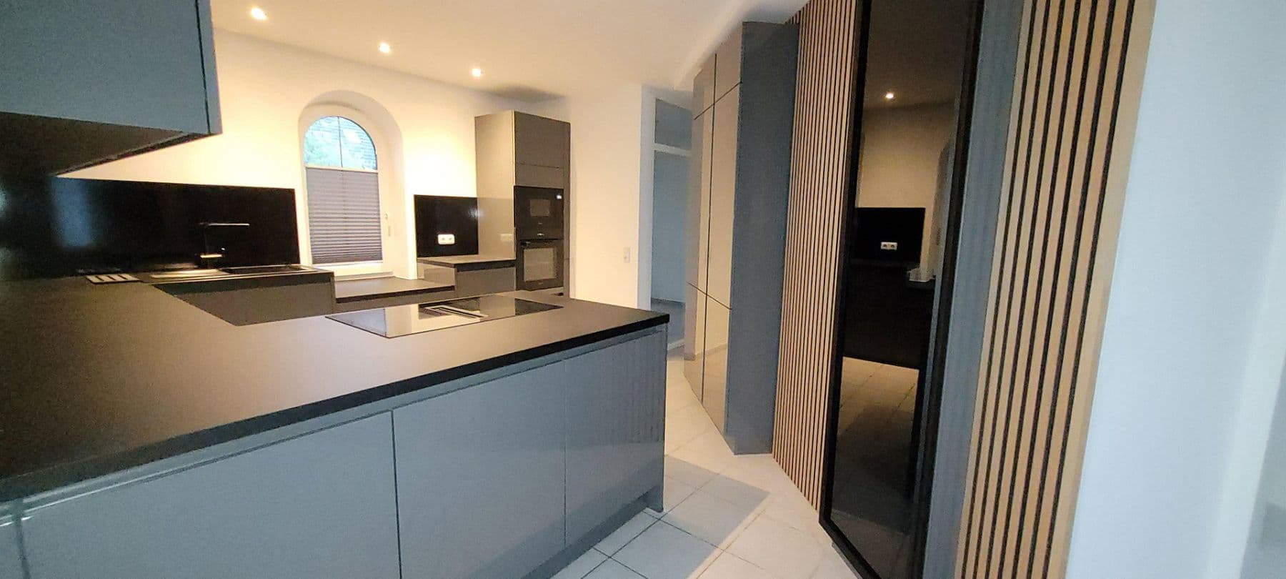 Prodej domu 250 m², pozemek 2.284 m², Schwerin, Mecklenburg-Vorpommern Prodej domu 250 m², pozemek 2.284 m², Schwerin, Mecklenburg-Vorpommern
