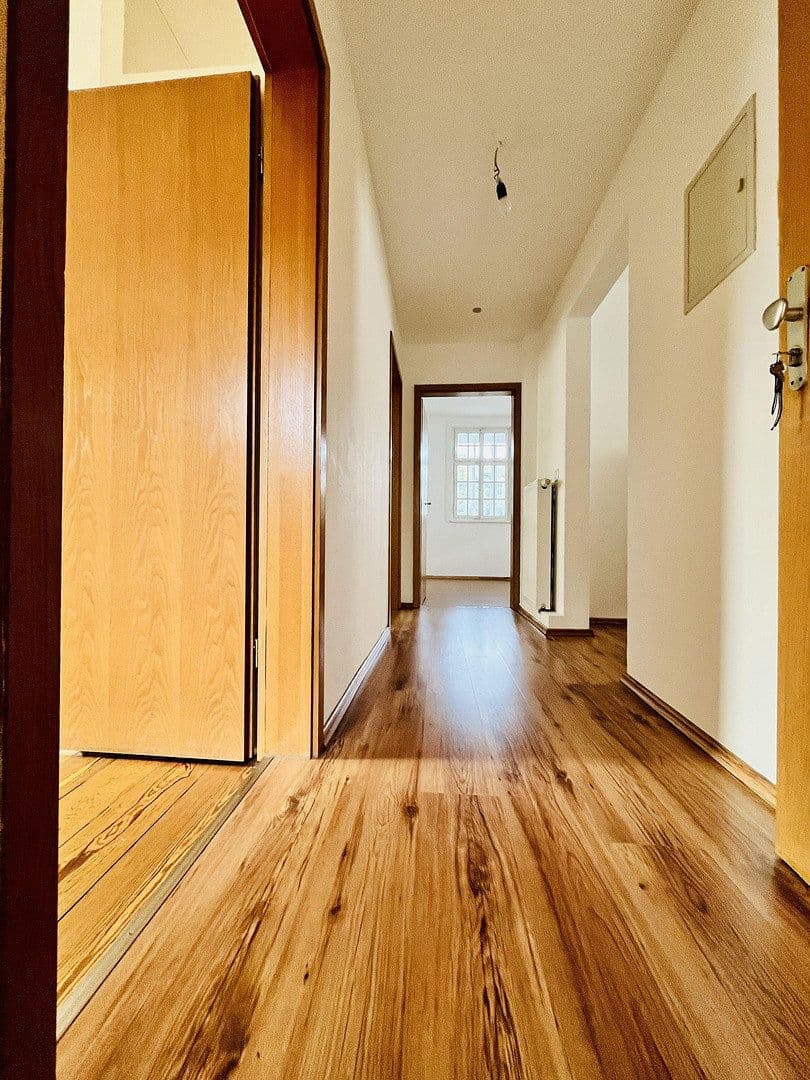 Prodej domu 146 m², pozemek 1.550 m², Neuenbürg, Bádensko-Württembersko Prodej domu 146 m², pozemek 1.550 m², Neuenbürg, Bádensko-Württembersko