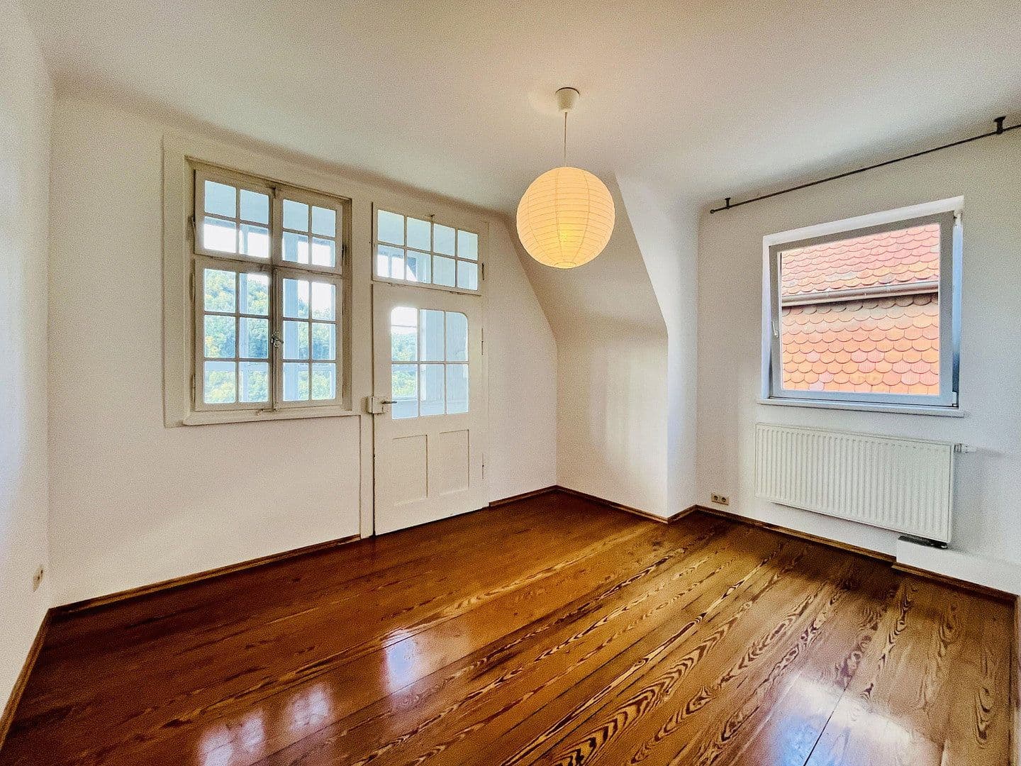Prodej domu 146 m², pozemek 1.550 m², Neuenbürg, Bádensko-Württembersko Prodej domu 146 m², pozemek 1.550 m², Neuenbürg, Bádensko-Württembersko