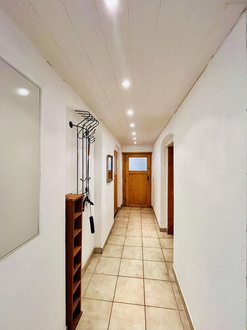 Prodej domu 146 m², pozemek 1.550 m², Neuenbürg, Bádensko-Württembersko Prodej domu 146 m², pozemek 1.550 m², Neuenbürg, Bádensko-Württembersko