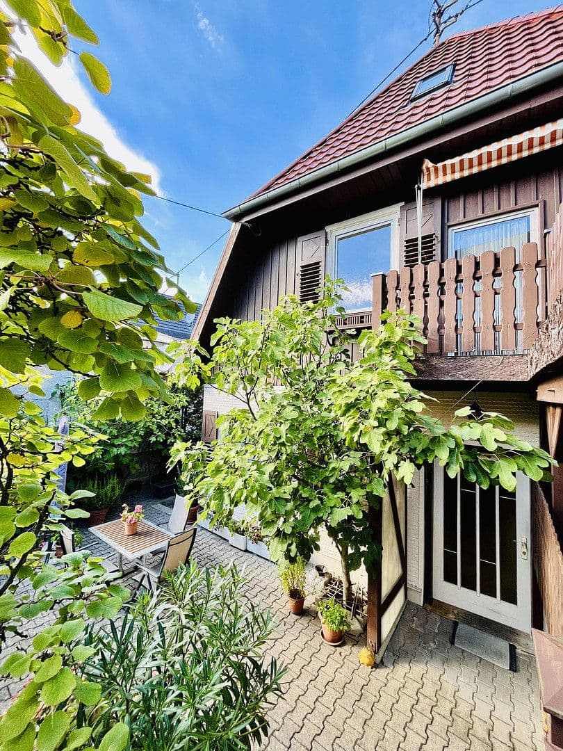 Prodej domu 146 m², pozemek 1.550 m², Neuenbürg, Bádensko-Württembersko Prodej domu 146 m², pozemek 1.550 m², Neuenbürg, Bádensko-Württembersko