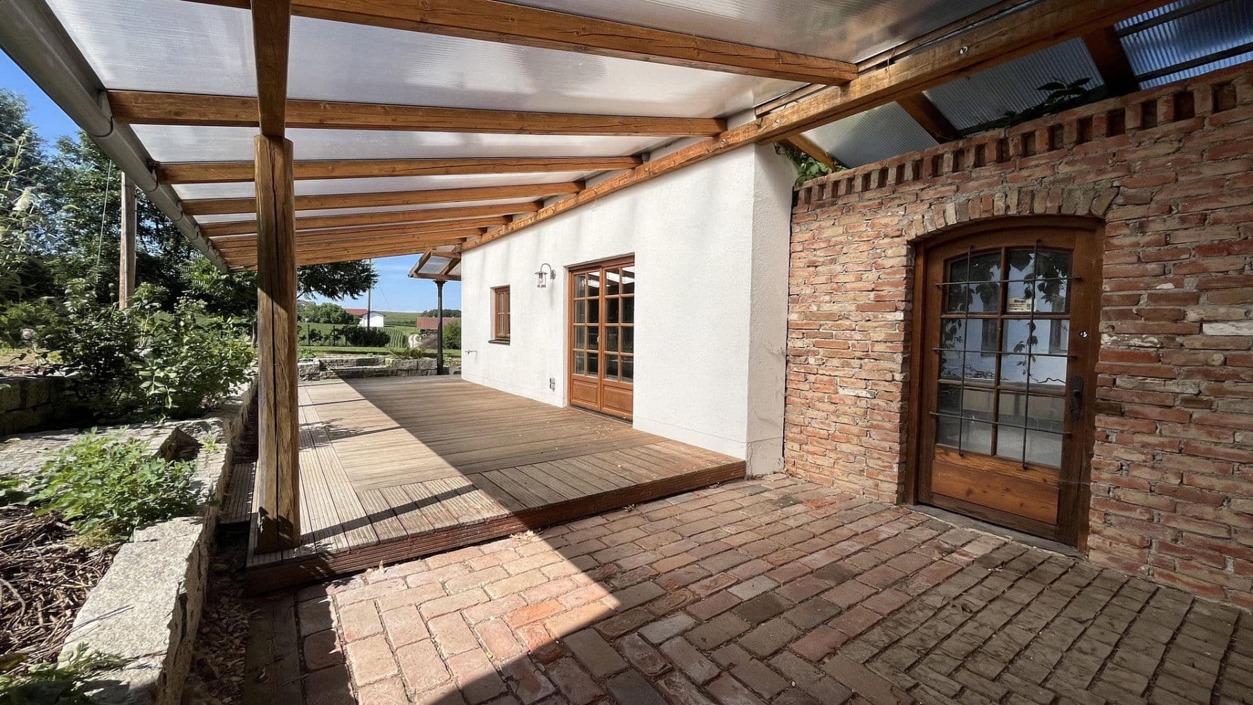 Prodej domu 340 m², pozemek 5.400 m², Massing, Bavorsko Prodej domu 340 m², pozemek 5.400 m², Massing, Bavorsko