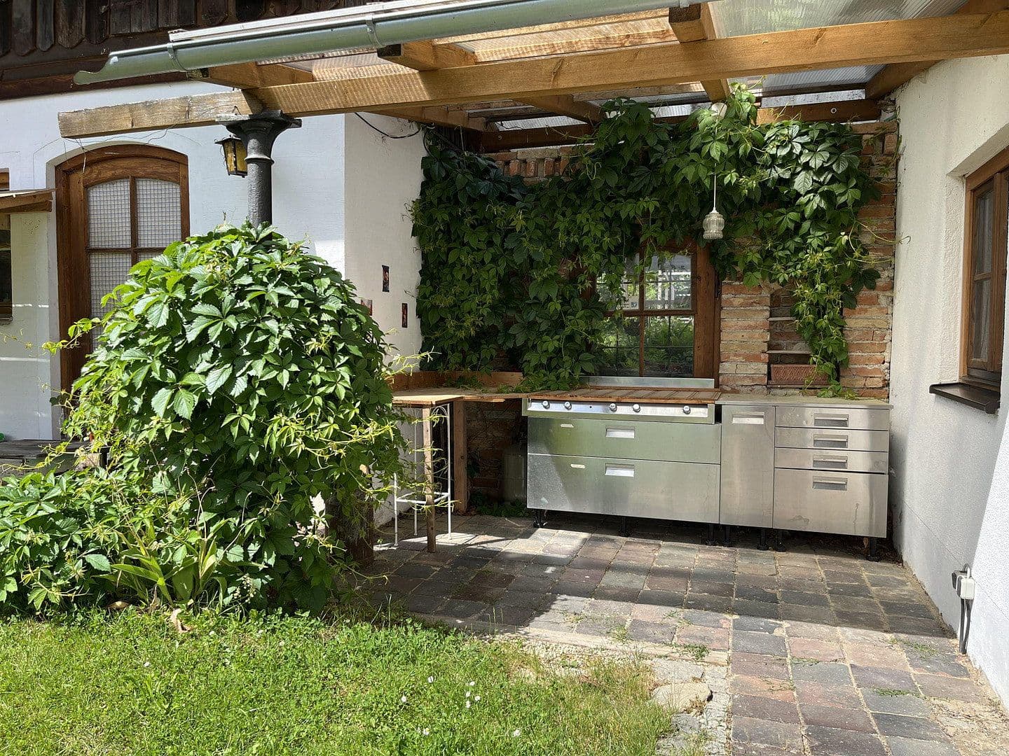 Prodej domu 340 m², pozemek 5.400 m², Massing, Bavorsko Prodej domu 340 m², pozemek 5.400 m², Massing, Bavorsko