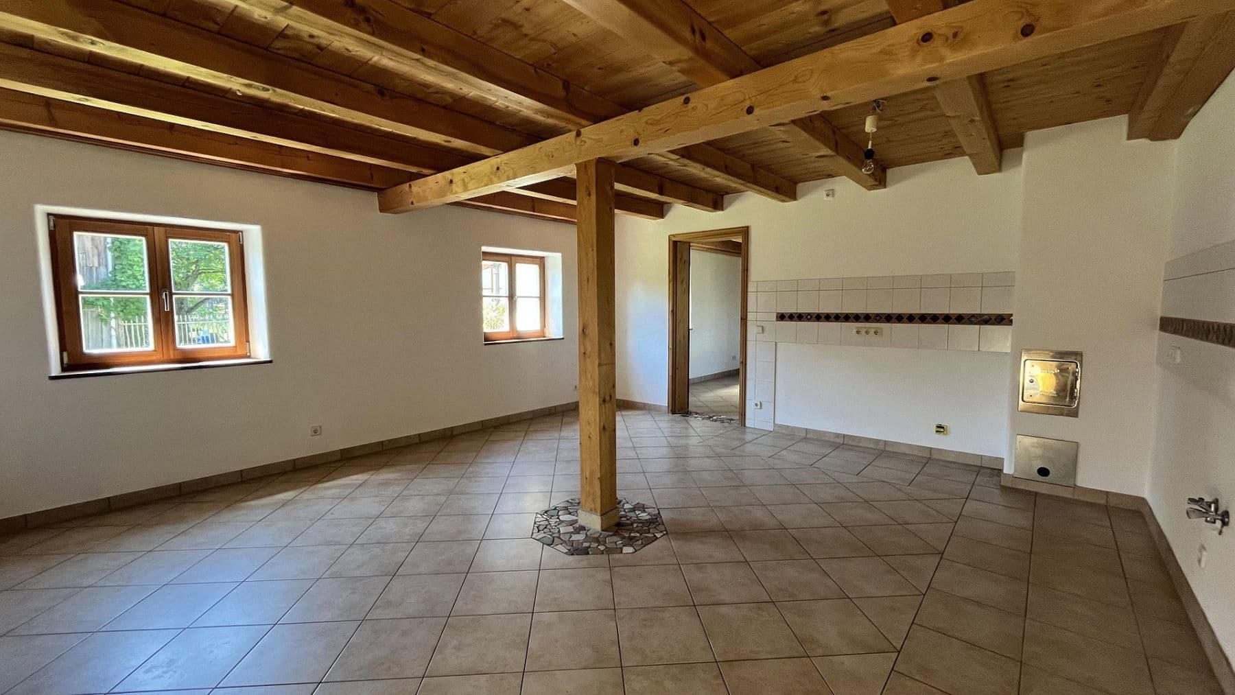 Prodej domu 340 m², pozemek 5.400 m², Massing, Bavorsko Prodej domu 340 m², pozemek 5.400 m², Massing, Bavorsko