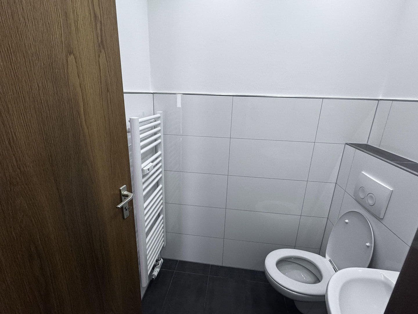Prodej bytu 2+1 52 m², Erich-Ollenhauer Straße 270a, Wiesbaden, Hessen Prodej bytu 2+1 52 m², Erich-Ollenhauer Straße 270a, Wiesbaden, Hessen