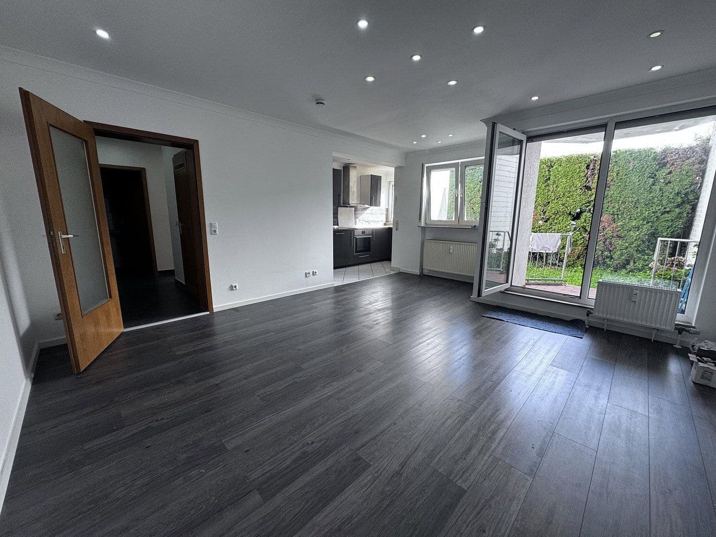 Prodej bytu 2+1 52 m², Erich-Ollenhauer Straße 270a, Wiesbaden, Hessen Prodej bytu 2+1 52 m², Erich-Ollenhauer Straße 270a, Wiesbaden, Hessen