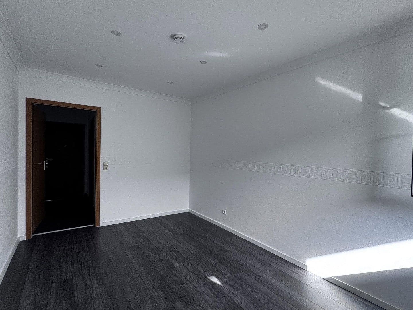 Prodej bytu 2+1 52 m², Erich-Ollenhauer Straße 270a, Wiesbaden, Hessen Prodej bytu 2+1 52 m², Erich-Ollenhauer Straße 270a, Wiesbaden, Hessen