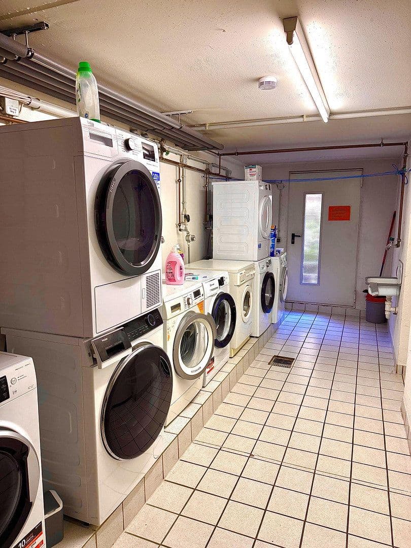 Prodej bytu 2+1 52 m², Erich-Ollenhauer Straße 270a, Wiesbaden, Hessen Prodej bytu 2+1 52 m², Erich-Ollenhauer Straße 270a, Wiesbaden, Hessen