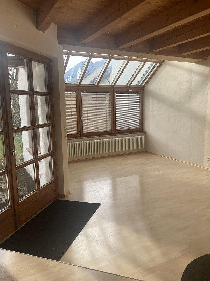 Prodej domu 157 m², pozemek 283 m², Leutkirch im Allgäu, Bádensko-Württembersko Prodej domu 157 m², pozemek 283 m², Leutkirch im Allgäu, Bádensko-Württembersko