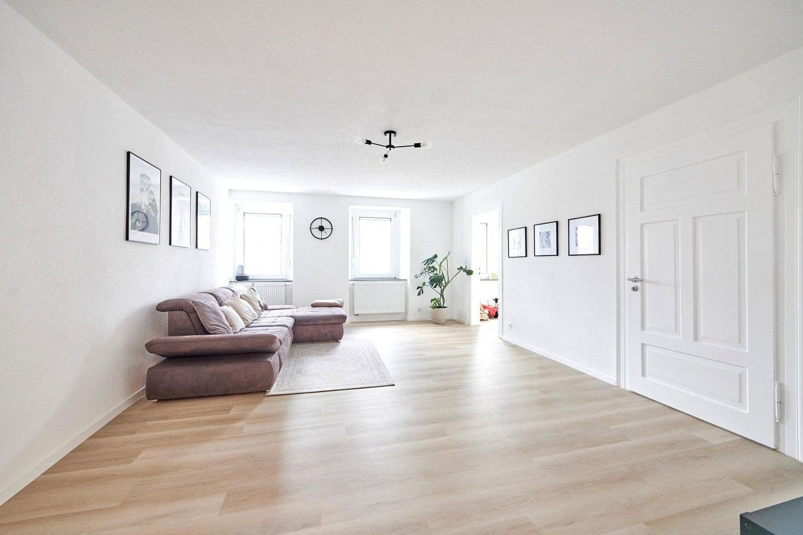 Pronájem bytu 4+1 103 m², Sigmaringen, Bádensko-Württembersko Pronájem bytu 4+1 103 m², Sigmaringen, Bádensko-Württembersko