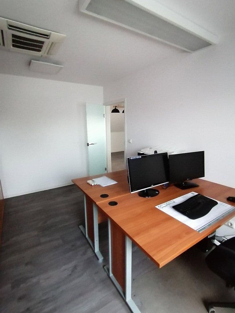 Pronájem kanceláře 90 m², Satowerstraße 75c, Kritzmow, Mecklenburg-Vorpommern Pronájem kanceláře 90 m², Satowerstraße 75c, Kritzmow, Mecklenburg-Vorpommern
