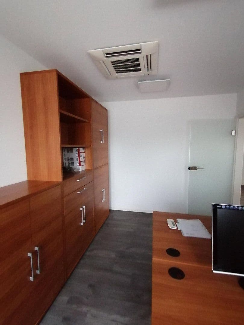 Pronájem kanceláře 90 m², Satowerstraße 75c, Kritzmow, Mecklenburg-Vorpommern Pronájem kanceláře 90 m², Satowerstraße 75c, Kritzmow, Mecklenburg-Vorpommern