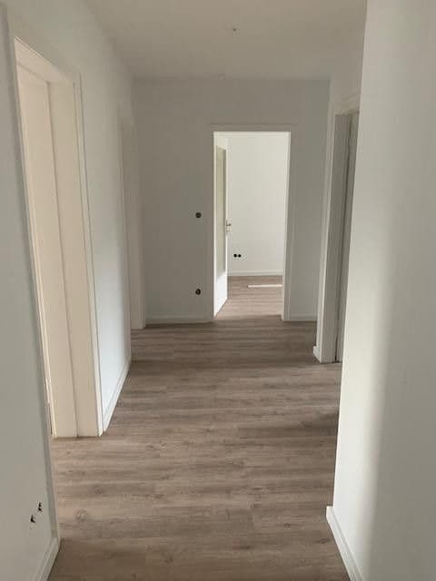 Pronájem bytu 3+1 71 m², Bei den Höfen, Hamburg, Hamburg Pronájem bytu 3+1 71 m², Bei den Höfen, Hamburg, Hamburg
