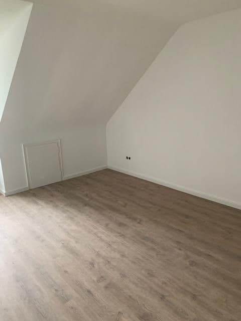 Pronájem bytu 3+1 71 m², Bei den Höfen, Hamburg, Hamburg Pronájem bytu 3+1 71 m², Bei den Höfen, Hamburg, Hamburg