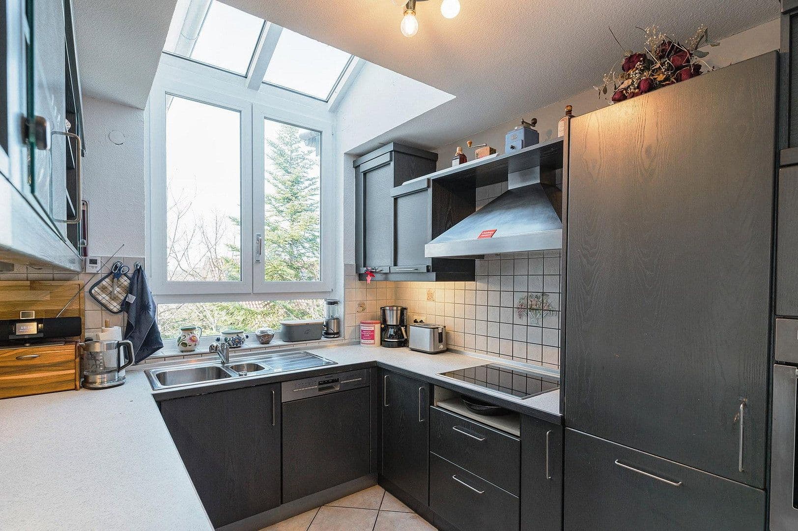 Prodej domu 283 m², pozemek 433 m², Weissach, Bádensko-Württembersko Prodej domu 283 m², pozemek 433 m², Weissach, Bádensko-Württembersko