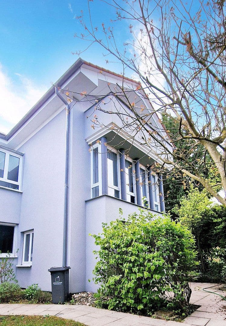 Prodej domu 283 m², pozemek 433 m², Weissach, Bádensko-Württembersko Prodej domu 283 m², pozemek 433 m², Weissach, Bádensko-Württembersko