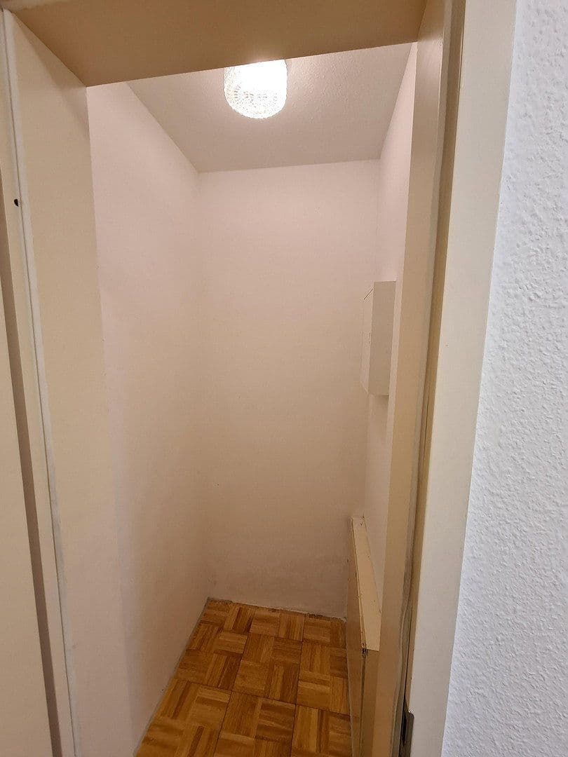 Pronájem bytu 2+1 52 m², Darmstadt, Hessen Pronájem bytu 2+1 52 m², Darmstadt, Hessen