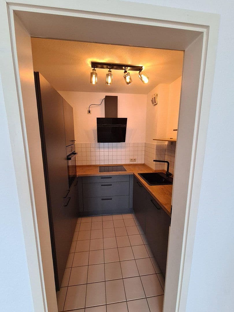 Pronájem bytu 2+1 52 m², Darmstadt, Hessen Pronájem bytu 2+1 52 m², Darmstadt, Hessen